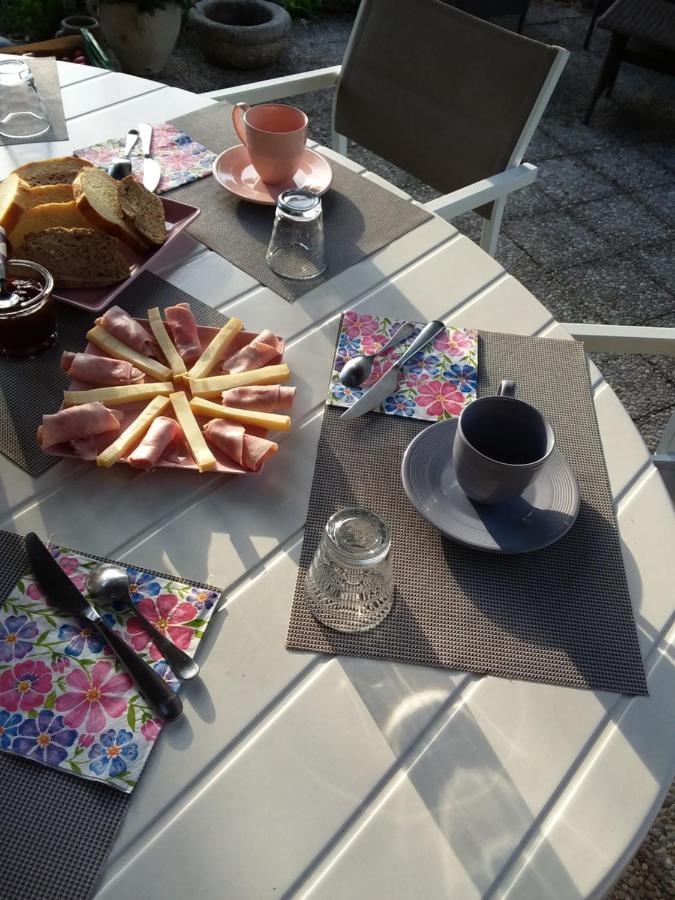 Bed and Breakfast Le Grive Chevremont Екстер'єр фото