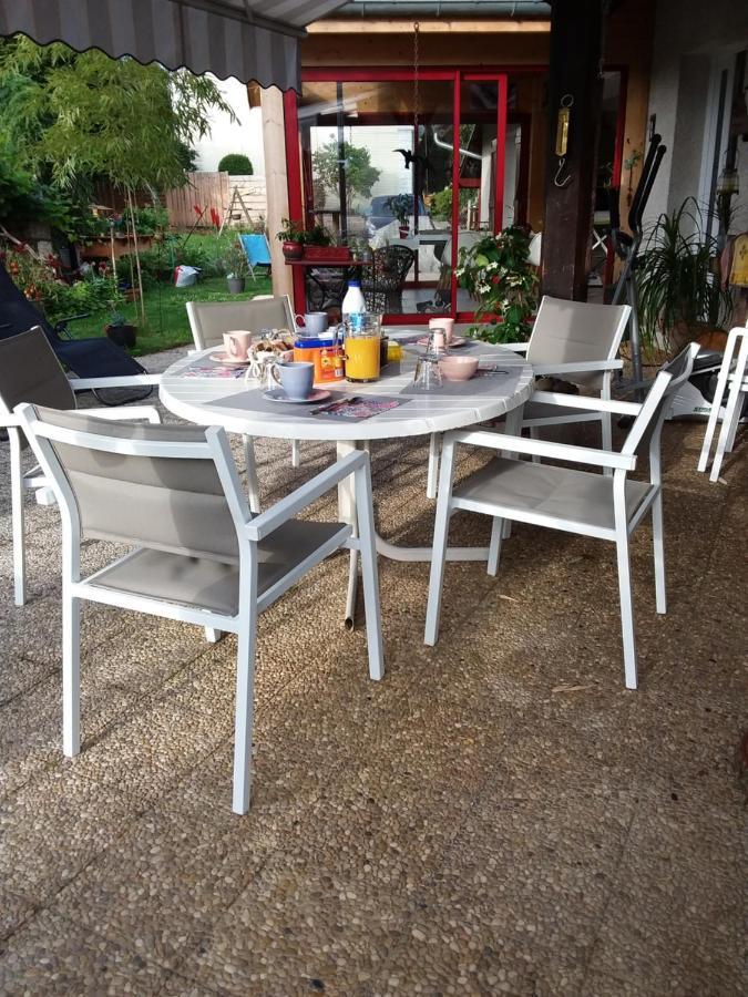 Bed and Breakfast Le Grive Chevremont Екстер'єр фото